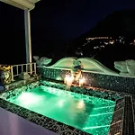 ピエトラ サンタ ゲストハウス 4*
