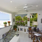 Pietra Santa Positano