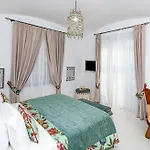 Pietra Santa Guest house