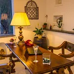 Pietra Santa Guest house