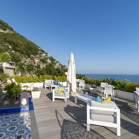 Πανσιόν Pietra Santa