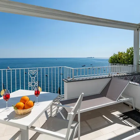 Pietra Santa Konukevi Positano