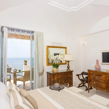 Pietra Santa Guest house