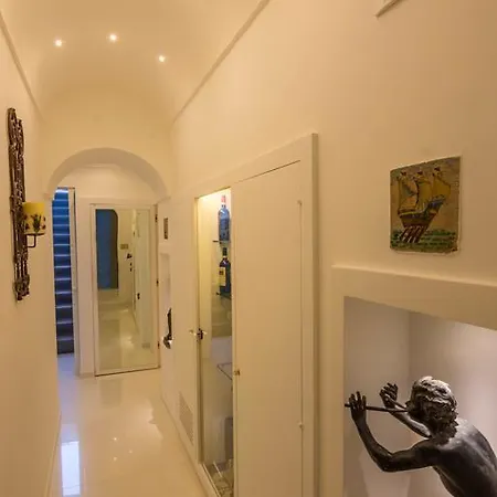 Pietra Santa Positano