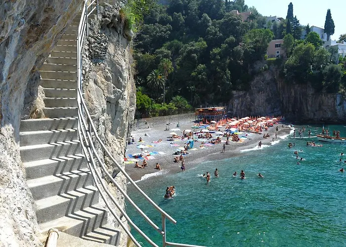 Konukevi Pietra Santa 4*